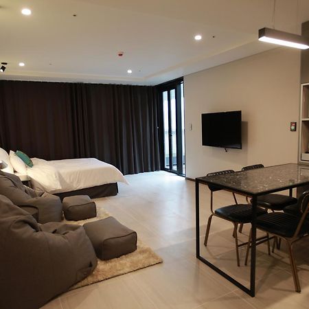 Gite Pension Yeosu Exterior foto
