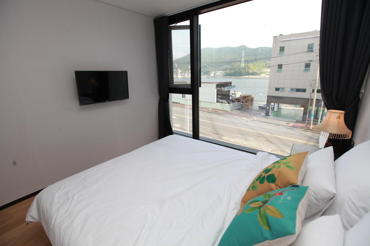 Gite Pension Yeosu Exterior foto